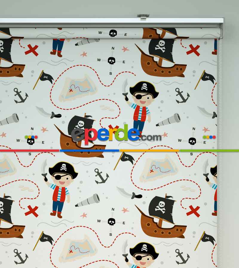 Korsan Desenli Baskılı Stor Perde- Çok Renkli