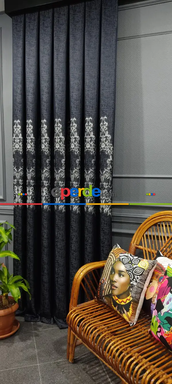 Yatak Odası - Lacivert Desenli Fon Perde, Adet Fiyatıdır, İstediğiniz Boy Ölçüsünde Dikilir, Eni 50 İla 100cm Arası Seçenekler, Sık Piledir 100cm X 1cm 