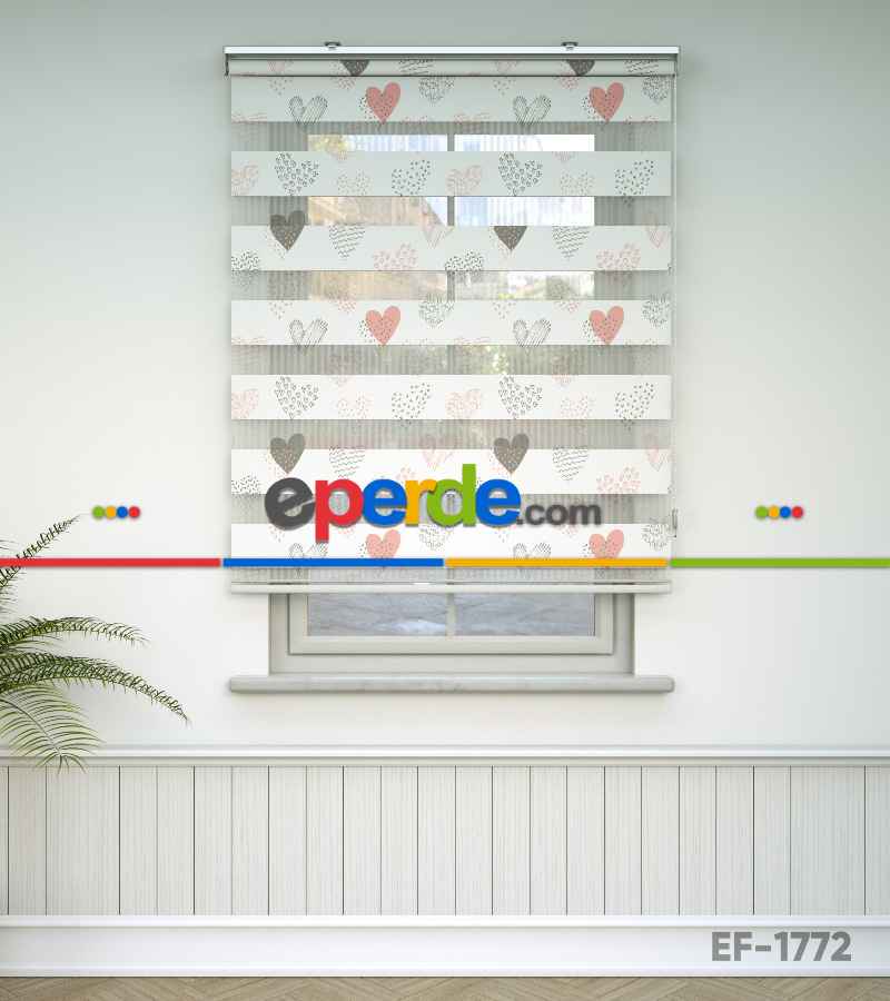 Kalp Desenli Baskılı Zebra Perde- Çok Renkli