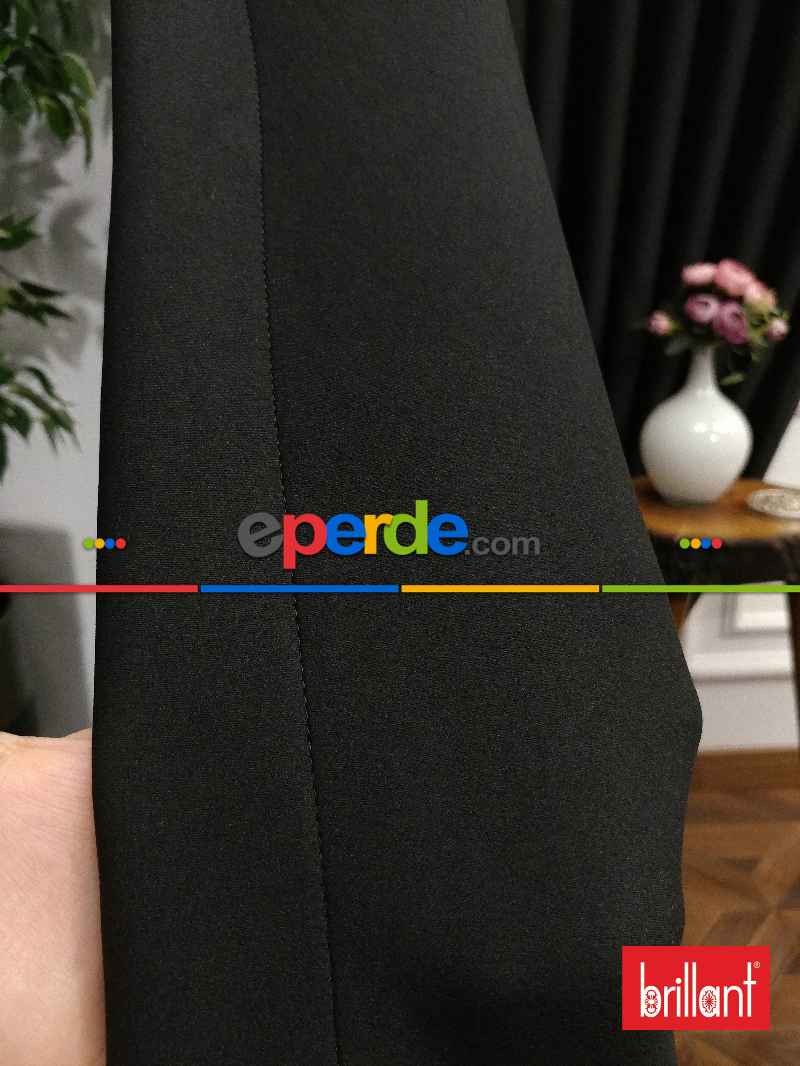 Brillant Karartma Blackout %100 Siyah Renk Fon Perde- Siyah