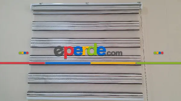 Oturma Odası - Kahve Çizgili Zebra Perde- Krem-kahve Koyu-sütlü Kahve- Çok Renkli 3