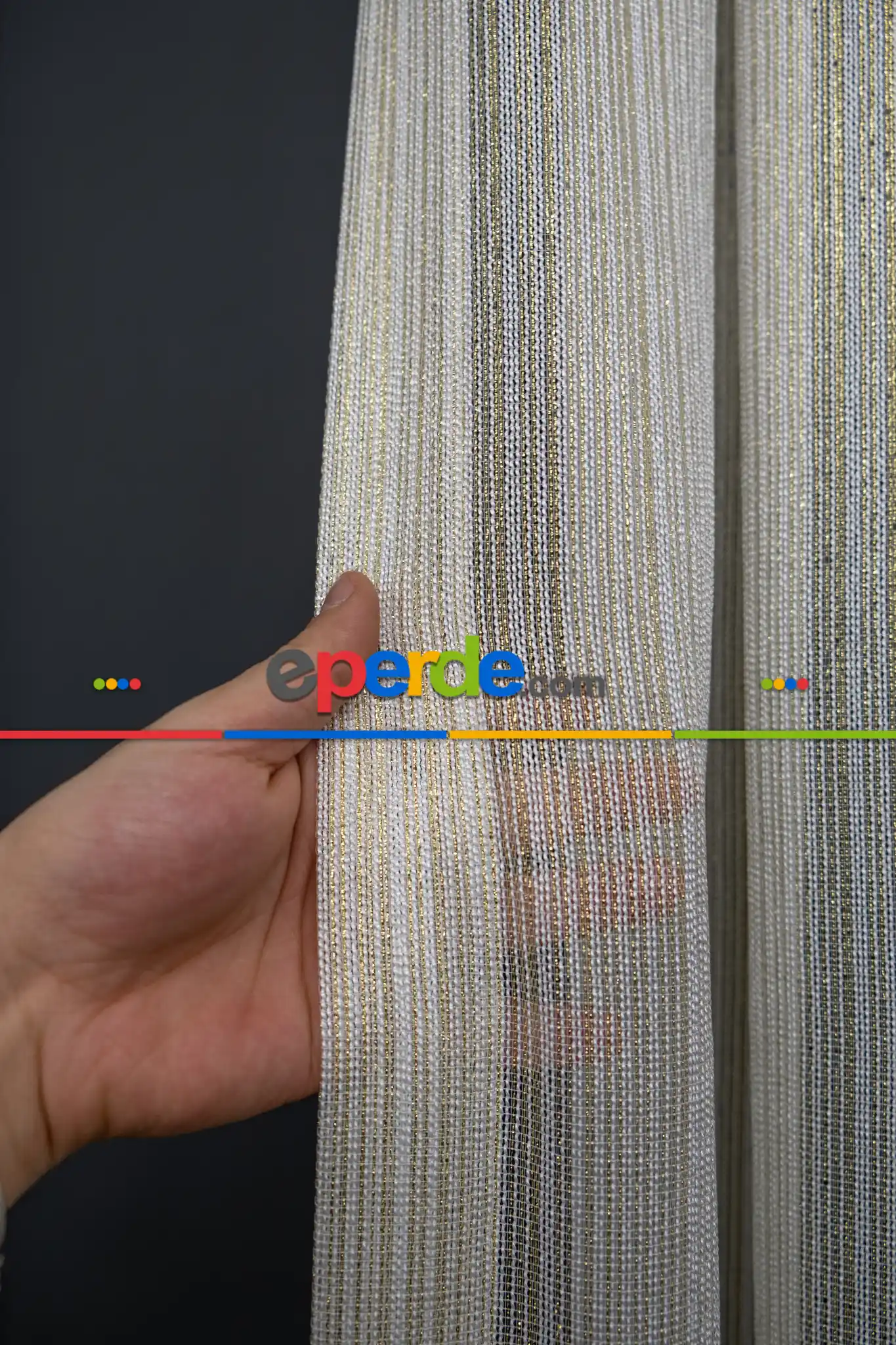 Salon Tül - Altın Çizgili Düz Fantezi Tül Perde