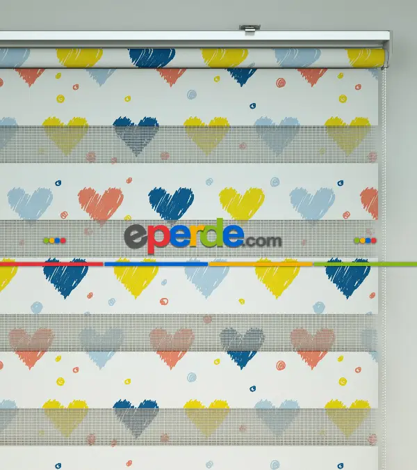 Kalp Desenli Baskılı Zebra Perde- Çok Renkli