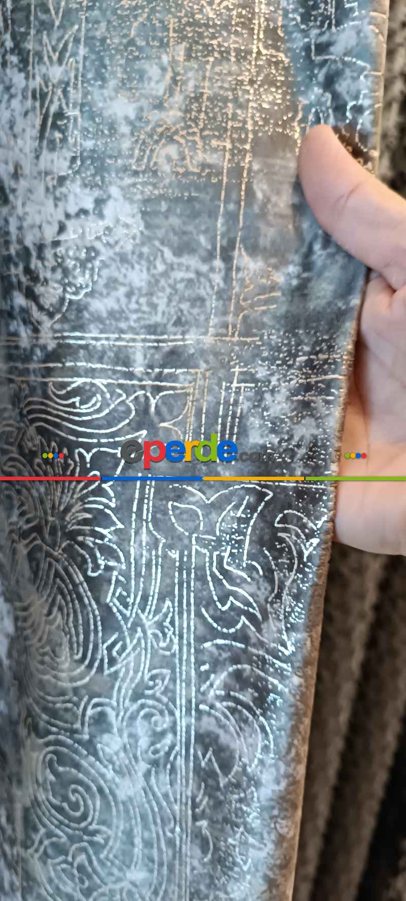 Yatak Odası - Modern Desenli Fon Perde İthal Kadife