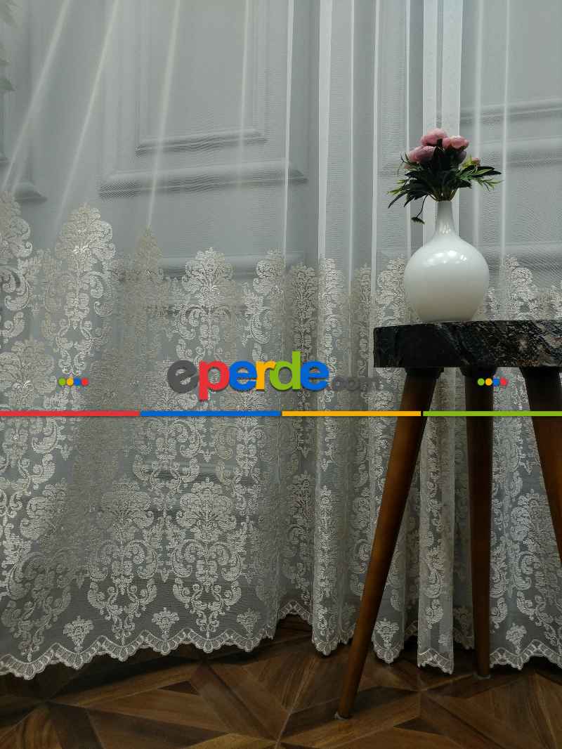 Oturma Odası - Eteği Duble Nakış İşlemeli Lüx Tül Perde Ikon 2021- Krem-altın Simli