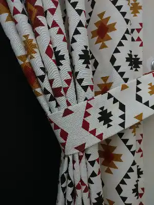 Geometrik Desenli Fon Perde ( Leke Tutmaz )- Siyah-kırmızı-hardal Sarısı