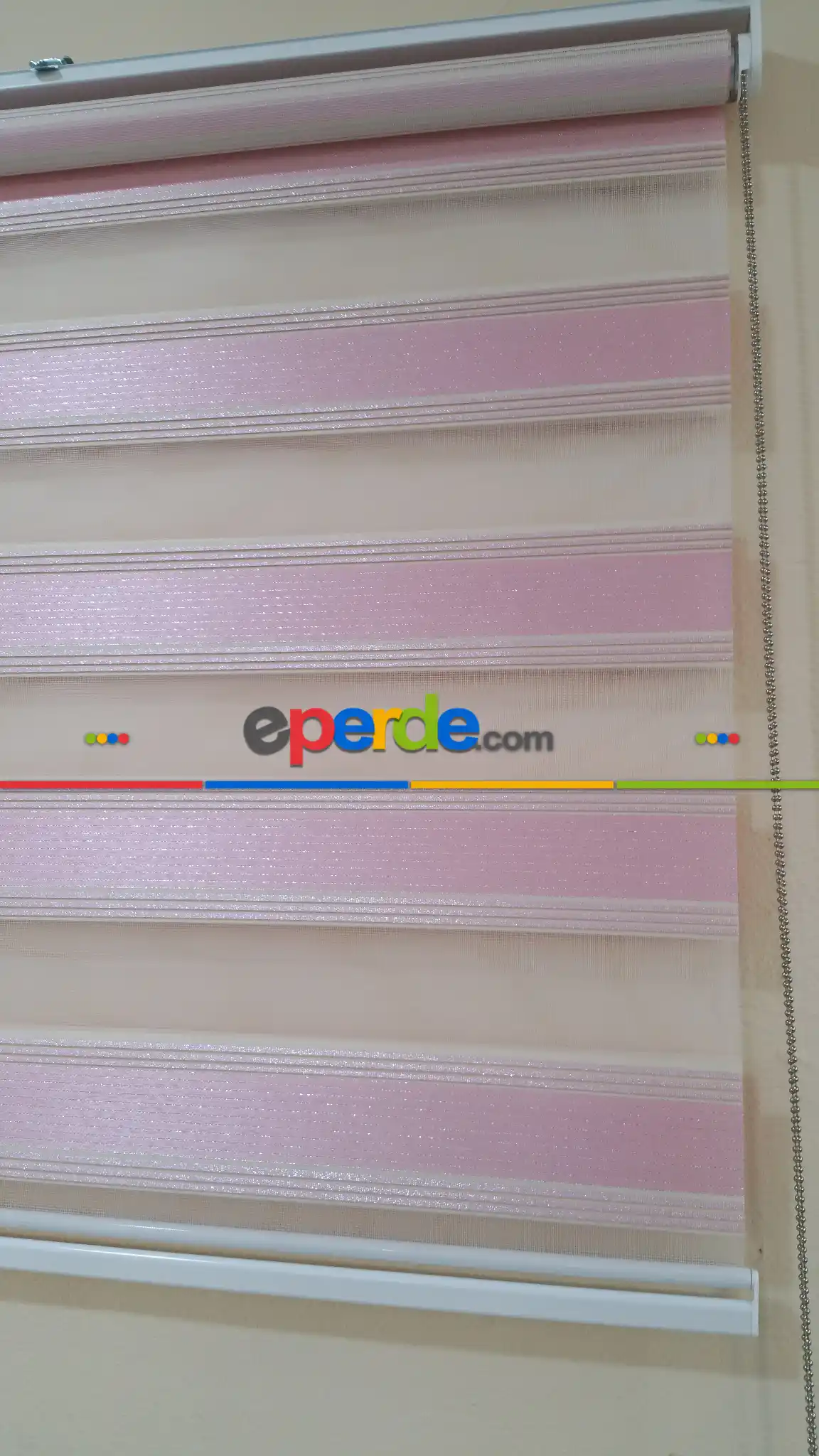 Oturma Odası - Pembe Plise Simli Zebra Perde- Pembe-gri Simli-ekru