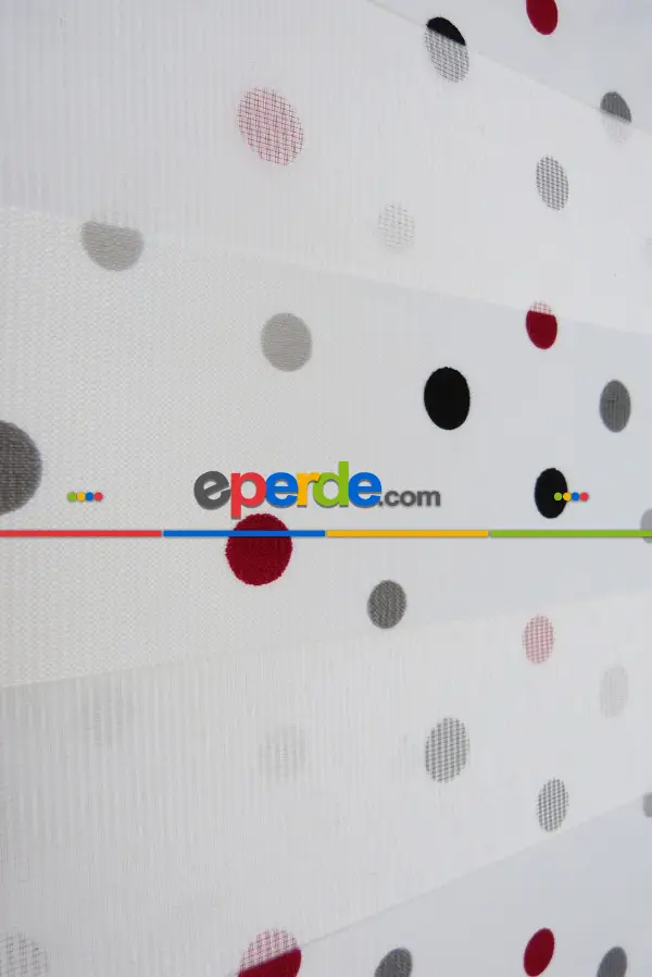 Renkli Basklı Çocuk Odası Zebra Perde- Siyah-kırmızı Koyu