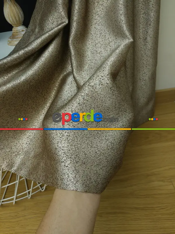 Kahve Çok Gramajlı Desenli Jakar Fon Perde