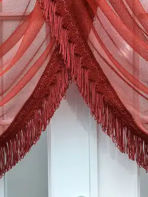 Kırmızı Saçak- Kırmızı