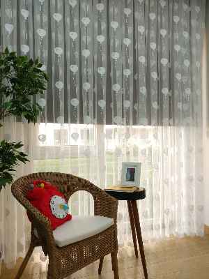 Çocuk Odası Tül Perde - Balon Desenli Örme Tül Perde- Ekru