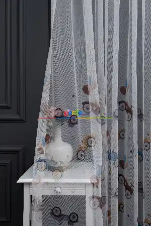 Hazır Ölçülü Petek Zemin Kahverengi Ve Mavi Renkli Araba Ve Balon Desenli Grek Baskılı Tül Perde