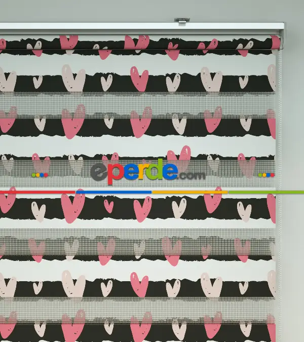 Kalp Desenli Baskılı Zebra Perde- Çok Renkli