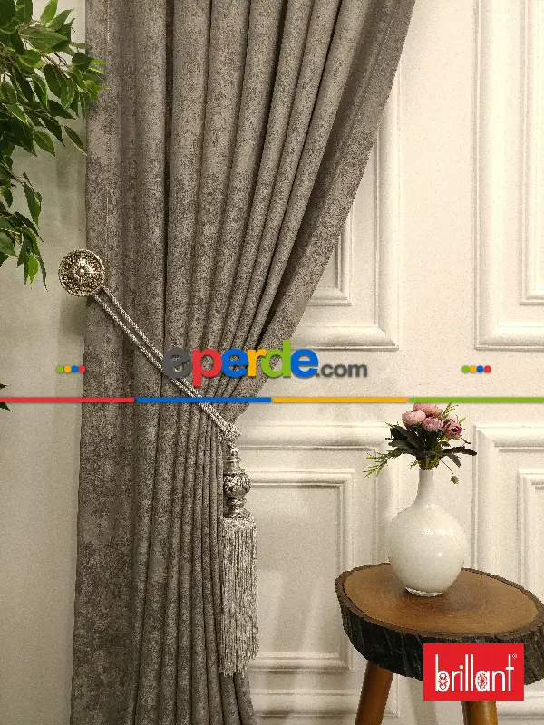 Brillant Jakar Fon Açık Vizon Renk Düz Fon Perde - Sütlü Kahve