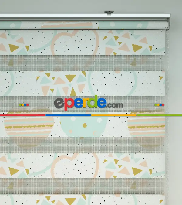 Kalp Desenli Baskılı Zebra Perde- Çok Renkli