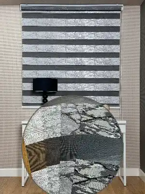 Yatak Odası Parlak Gri Mavi Jakar Dokuma Zebra Perde, Standart Metal Kasalı Yüksek Kalite Kornişe Kolay Montaj Seçenekli