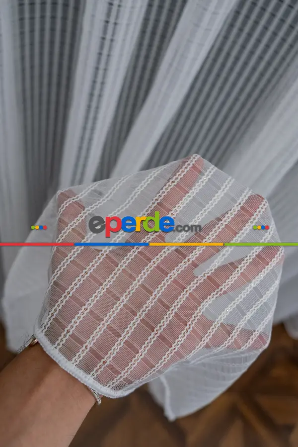 Salon - Mini Kare Gold Altın Tasarım Sırma Çizgili Tül