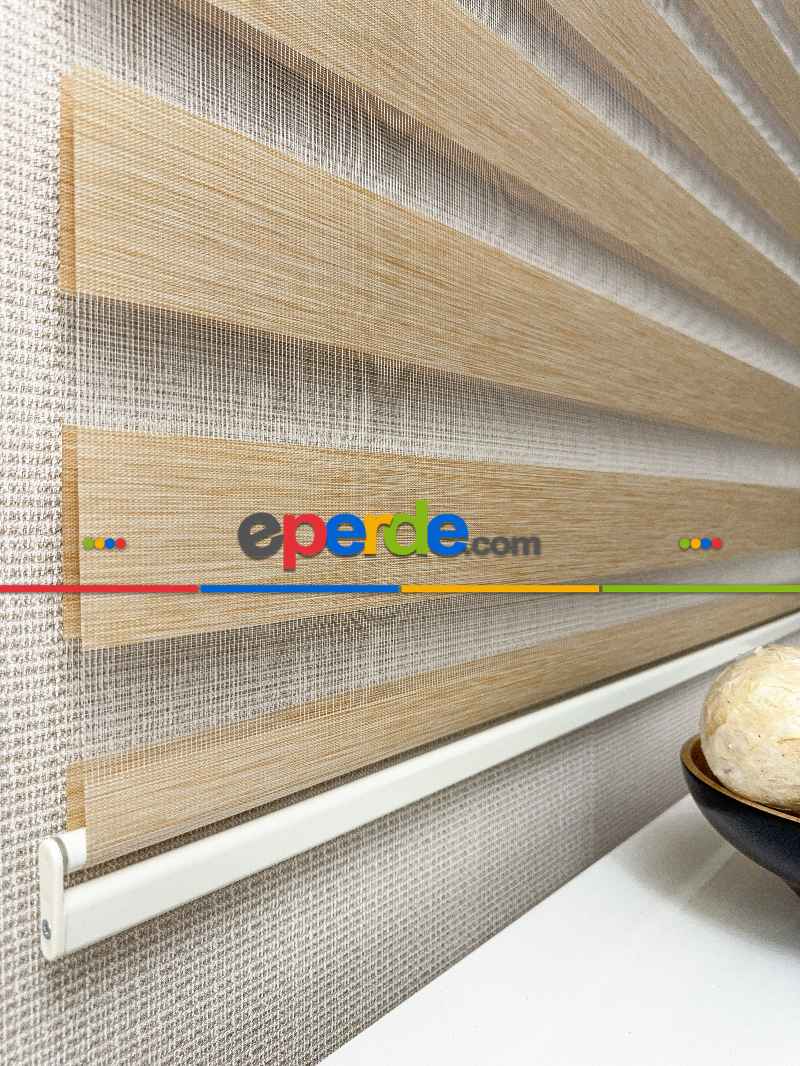 Oturma Odası Kum Beji Bambu Zebra Perde, Standart Metal Kasalı Yüksek Kalite Kornişe Kolay Montaj Seçenekli