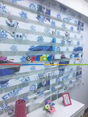 Çocuk Odası - Disney Frozen Karlar Ülkesi Baskılı Zebra Perde- Mavi
