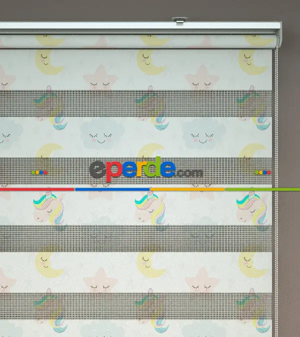 Yıldız Desenli Baskılı Zebra Perde- Çok Renkli