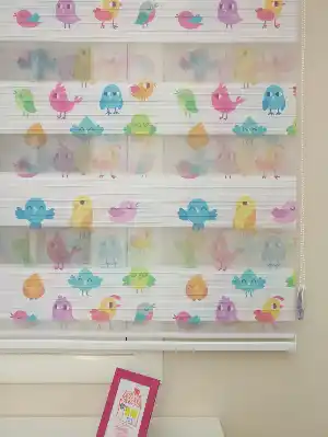 Kız Çocuk Bebek Odası Perdesi Sevimli Kuşlar Baskılı Zebra Perde- Mavi-Sarı-Pembe-Lila- Çok Renkli 2