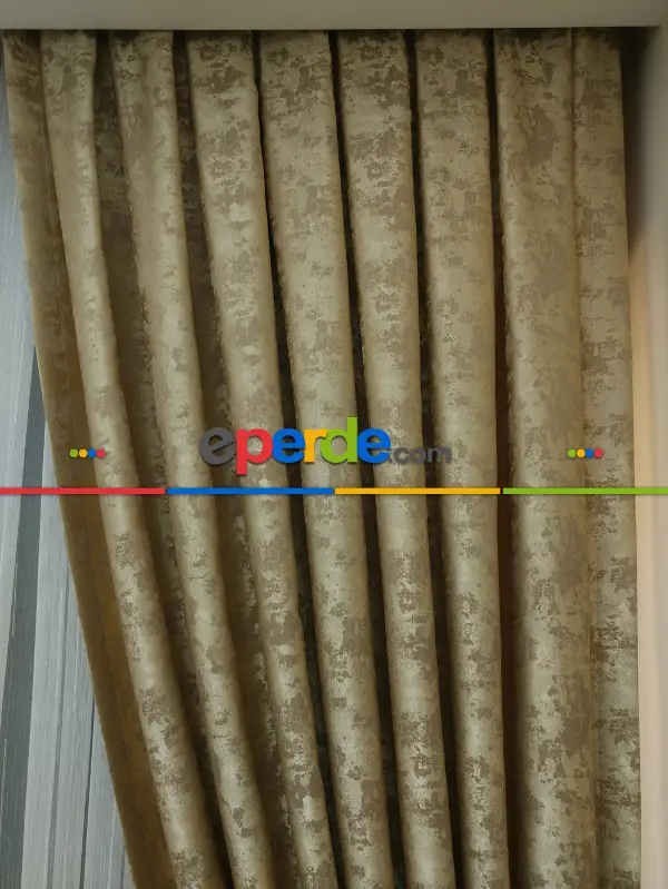 Patinedesenli Sütlü Kahve Renk Jakar Dokuma Fon Perde- Sütlü Kahve