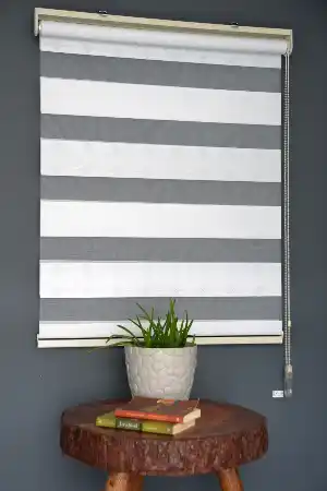Halim Perdesan Ad-50 Beyaz & Gümüş Yaldız Renk Etekli Veya Eteksiz Zebra Stor Perde