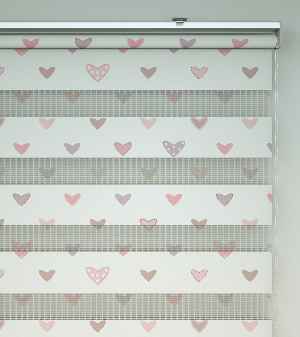 Kalp Desenli Baskılı Zebra Perde- Çok Renkli