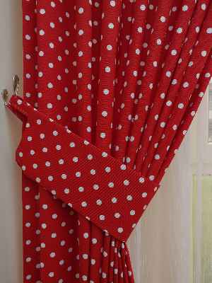 Kırmızı Puanlı Fon Perde ( Leke Tutmaz)- Kırmızı