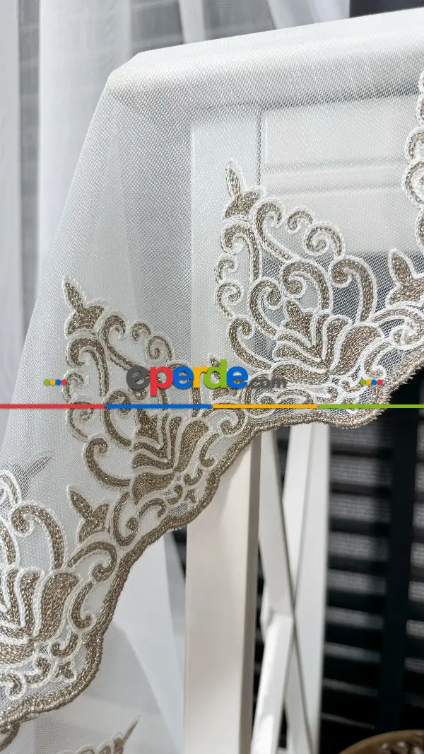 Ekru Bej Etek Ucu Özel İplik Hafif Simli Damask Brode İşlemeli Tül Perde - Ağır Gramajlı Premium Nakışlı
