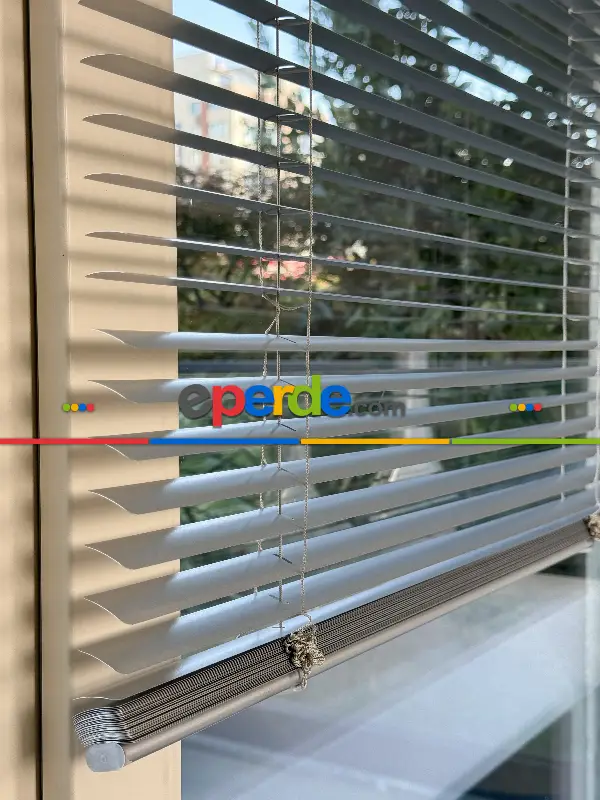 Açık Metalik Gümüş Alüminyum Jaluzi Perde - 25mm