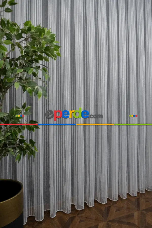 Yatak Odası - Çizgili Sim Çizgili Gümüş Metal Sim Çizgili Tül