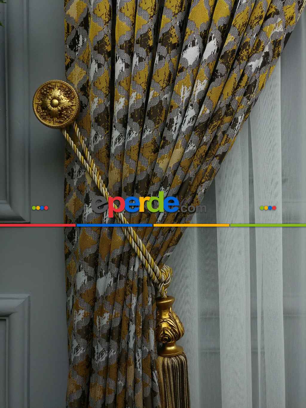 Salon Perdesi - Sarı Desenli Jakar Fon Perde (285 En)- Sarı