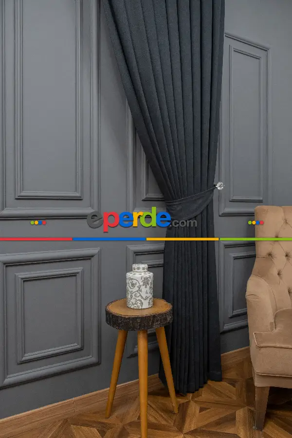 Salon - Siyah Düz Fon Perde En  Dökümlü Fon Perde