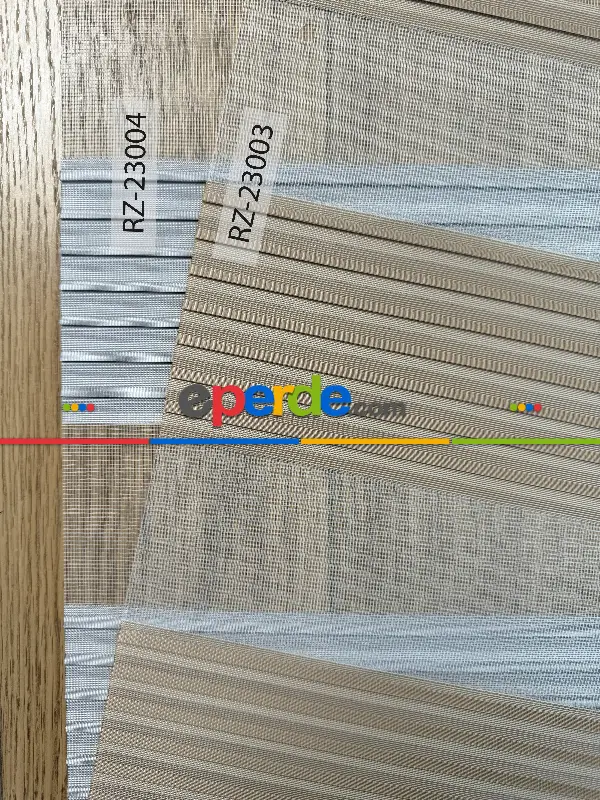 Yatak Odası Gri Pliseli Geniş Zebra Perde, Standart Metal Kasalı Yüksek Kalite Kornişe Kolay Montaj Seçenekli