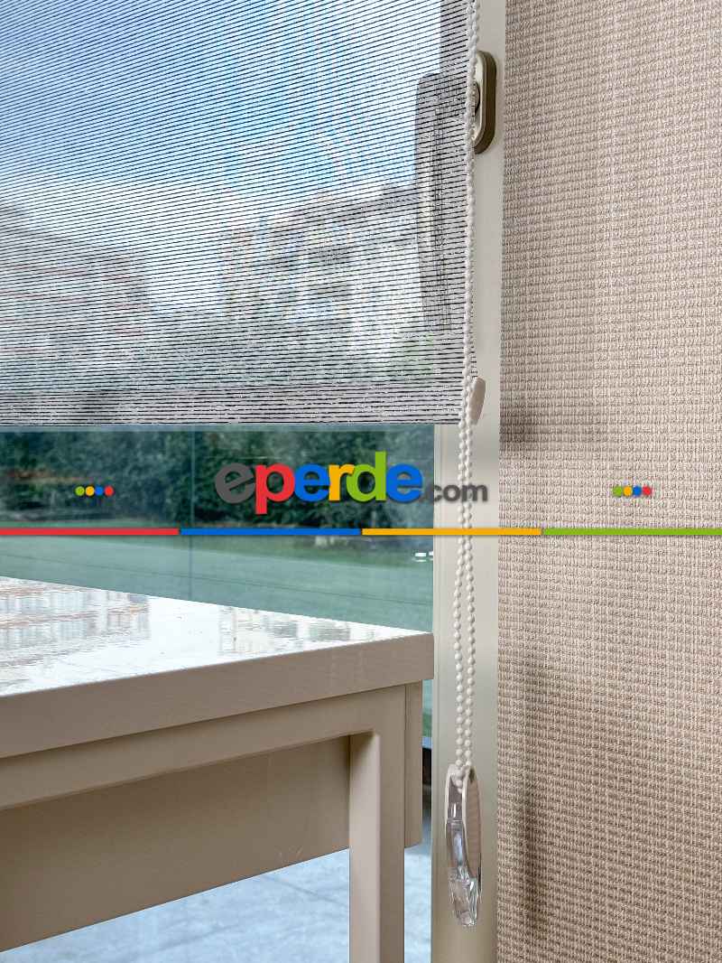 Salon Gümüş Simli Siyah Çizgili Tül Stor Perde, Standart Metal Kasalı Yüksek Kalite Kornişe Kolay Montaj Seçenekli