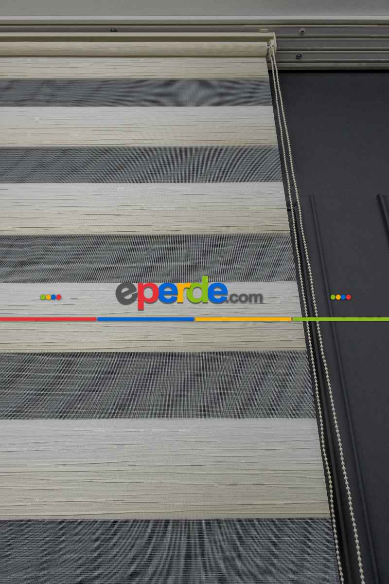 Salon Zebra Perde - Krem Renginden Bej Rengine Geçişli Plise Zebra Perde - Kornişe Kolay Montaj Ayağı Seçenekli - Standart Metal Kasalı