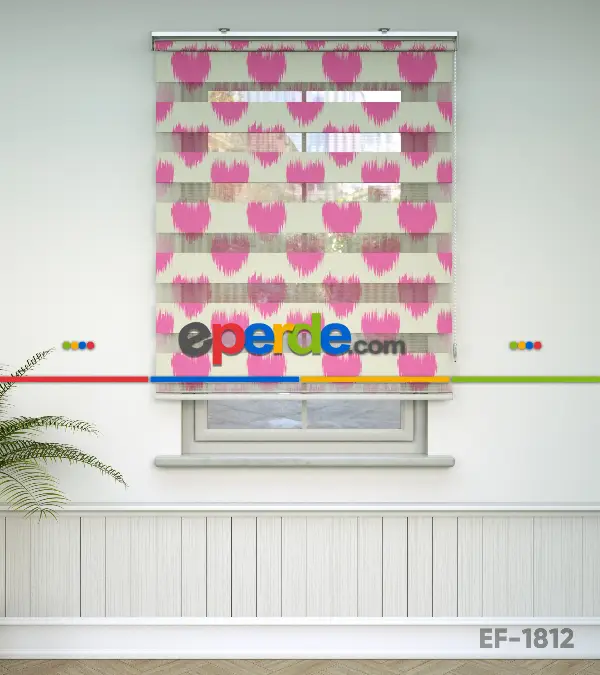 Kalp Desenli Baskılı Zebra Perde- Çok Renkli