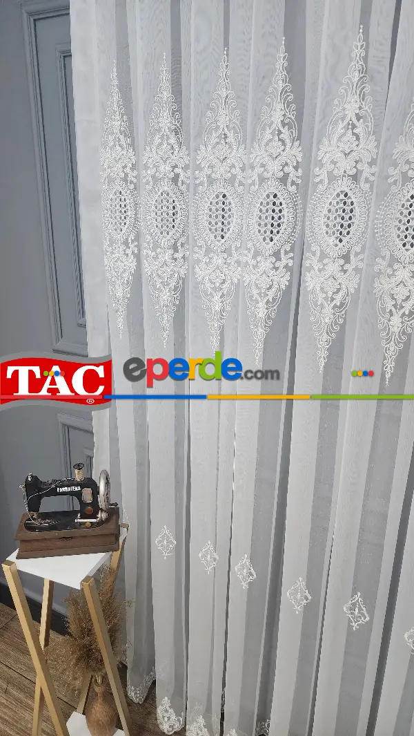 Taç Nakışlı Kort Damask Salon Model Tarz Tasarım Mega Exculusive