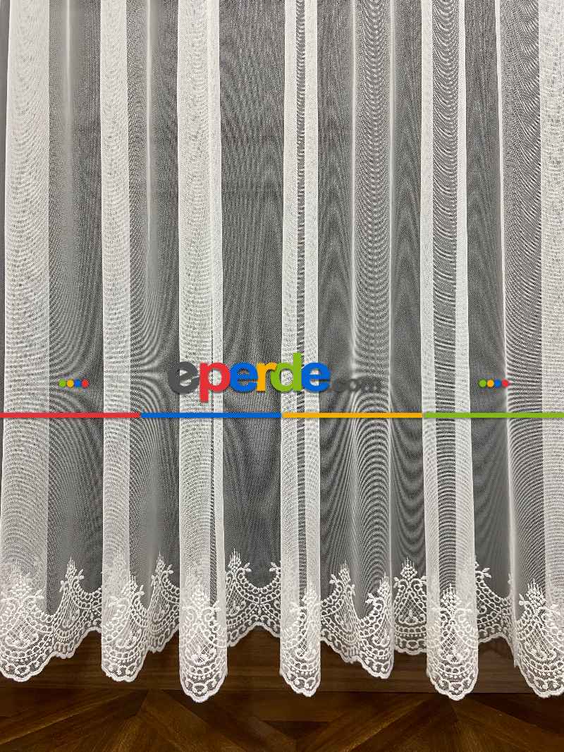 Oturma Odası - Grek Zemin Üzerine Eteği Kabartma Nakış İşlemeli Tül- Ekru