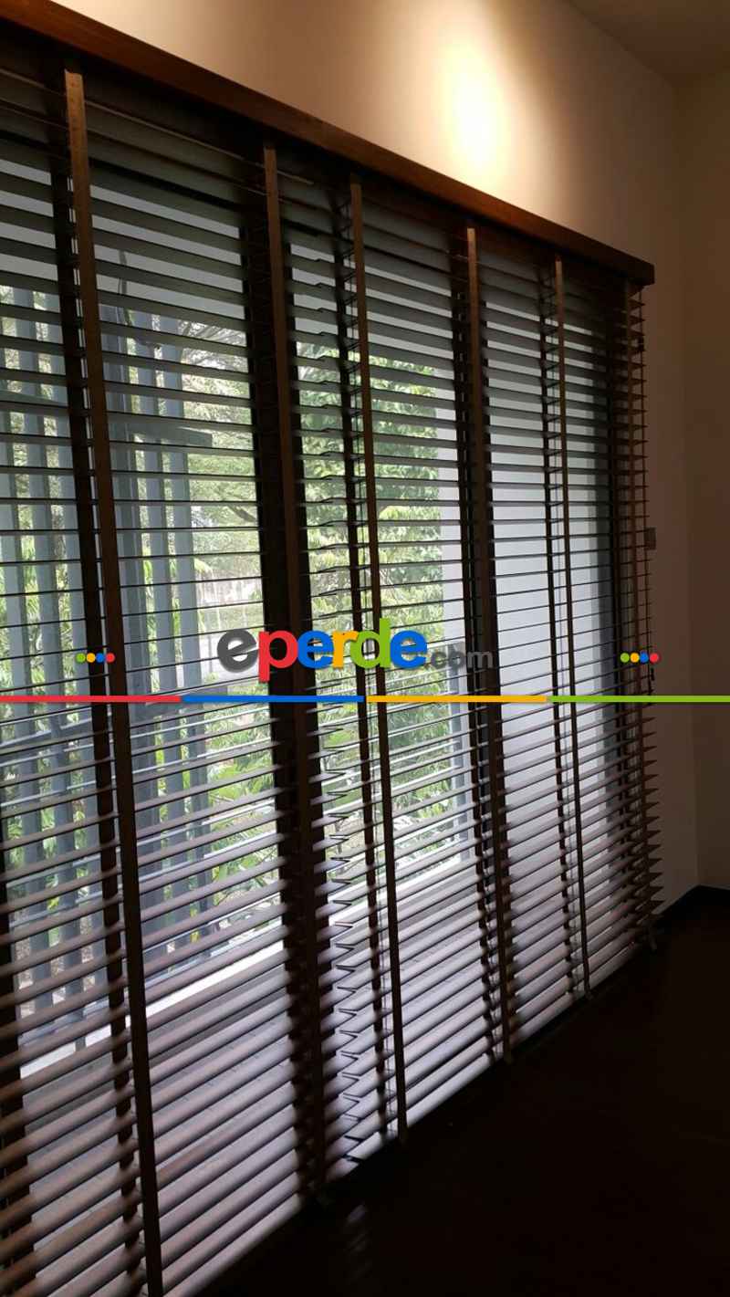 Mutfak 2025 Sezonu - 50 Mm Ahşap Görünümlü Jaluzi Perde - Alev Almaz - Sudan Etkilenmez