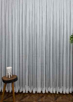 Grek Zemin Üzerine Eteği Kabartma Nakış İşlemeli Tül Perde Ekru