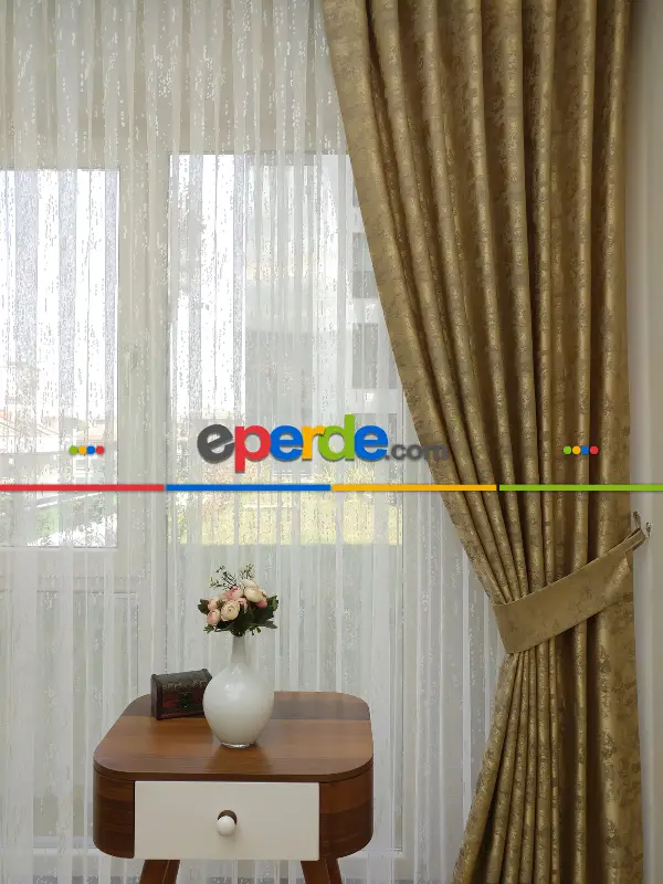 Patinedesenli Sütlü Kahve - Katyonik Jakar Fon Perde- Sütlü Kahve