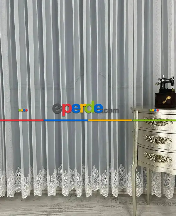 Etek İşlemeli Ttm Tül