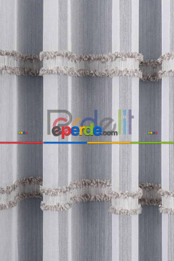 Enine Renkli Bantlı Püskül Detaylı Bambu Zemin Tül Perde