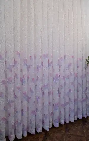 Bebek Odası -  Pembe Lila Kelebek Desenli Keten Zemin Baskılı Tül Perde - Kız Çocuk Odası