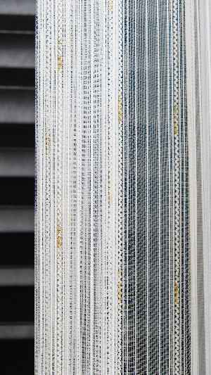 Ekru Zincir Çizgilli Altın Simli Tül Perde