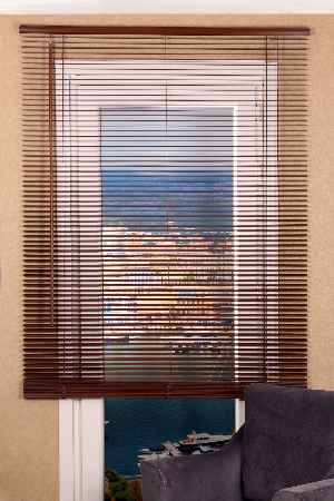 Mutfak Ahşap Jaluzi Perde- Kahverengi