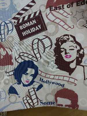 Marilyn Monroe Fon Perde- Mavi-bordo