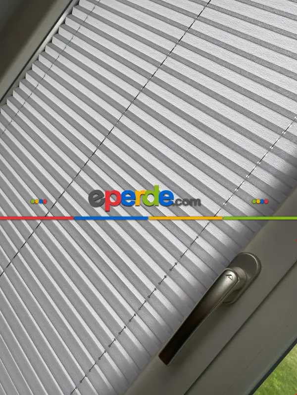 Plise Perde Açık Gri Renk